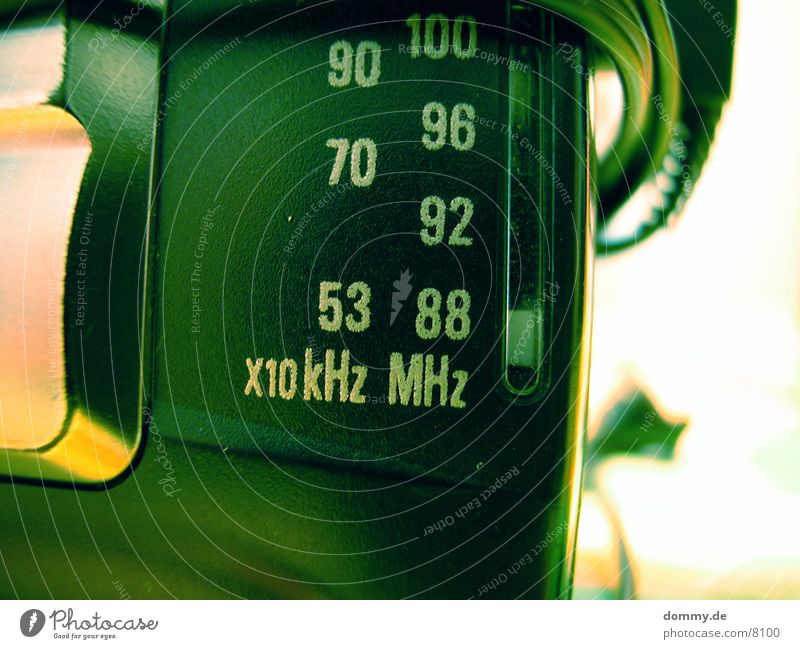 88 MHz Frequency Digits and numbers Macro (Extreme close-up) Close-up raio kaz