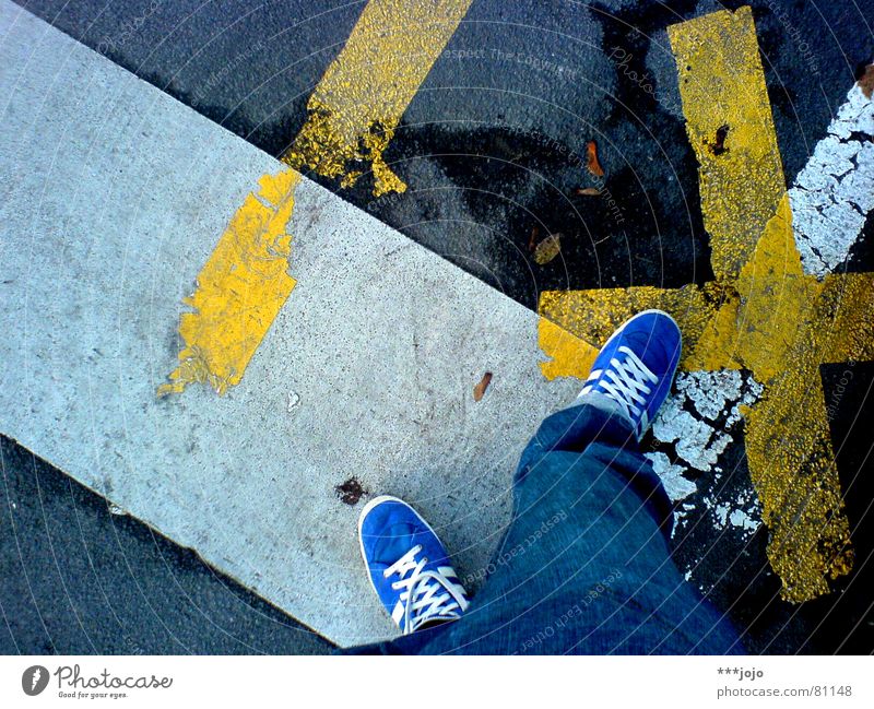 I X Footwear Comfortable Bird's-eye view Transport White Yellow Pants Direction Self portrait Exterior shot Traffic infrastructure Feet Street Line Blue me