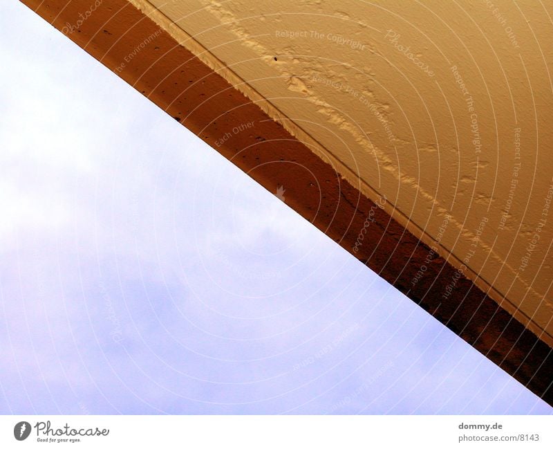 the edge Corner House (Residential Structure) Roof Architecture Sky