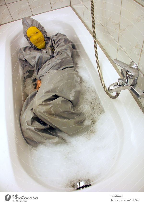 grau™ - in the bathtub Bathroom Gray Yellow Gray-yellow Suit Red Rubber Art Stupid Futile Hazard-free Crazy Funny Joy Bathtub Foam Arts and crafts  Abstract