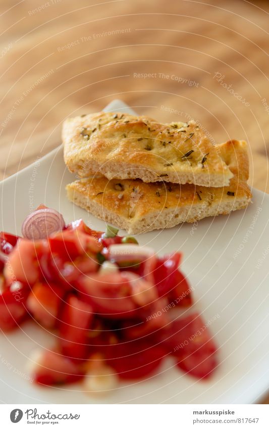 tomato salad with focaccia Food Vegetable Dough Baked goods Bread Herbs and spices Cooking oil Tomato salad Onion Flat bread Nutrition Eating Lunch Buffet