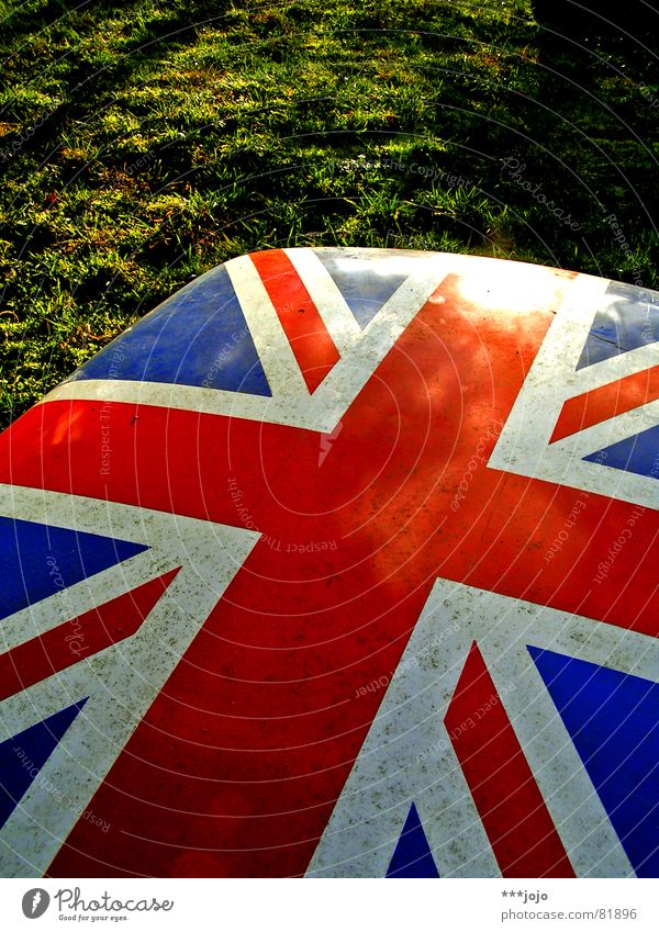 britpop Monarchy Lighting Majesty Buckingham Palace Union Jack Morning Pop music British Landmark Sphere of influence King Great Britain Europe England Flag Red