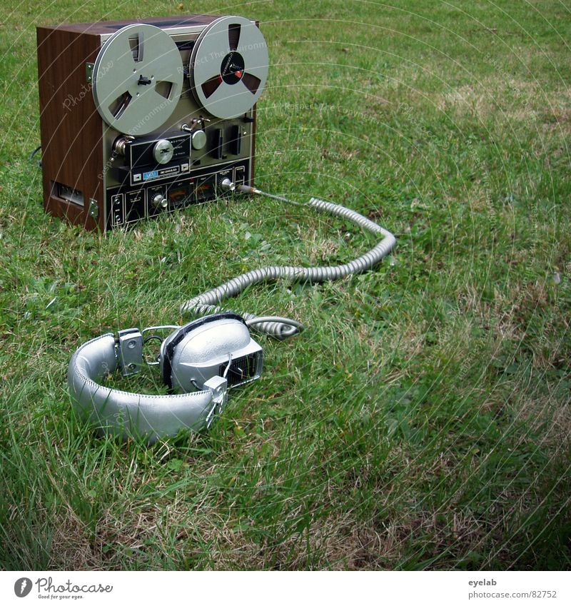 Garden party for singles Occur Summer Helix cable Headphones Audio tape Green Grass Controller Stereo Mono Stop Sound Listening Meadow Green space Radar station