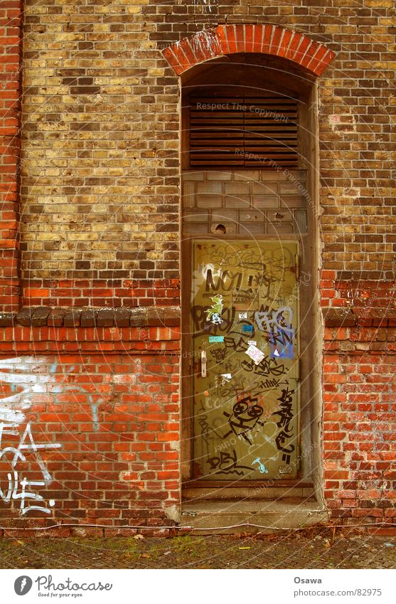 Wall with door Damage to property Terracotta Building Wall (building) Wall (barrier) Brick Red Grating Entrance Access Derelict Patina Daub Windowsill