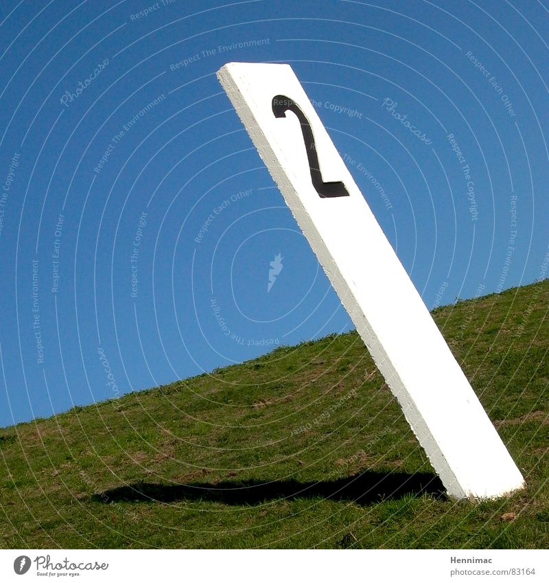 Two angles! Degrees Celsius Blue Green Sky Meadow Grass Springboard Typography 2 Digits and numbers Corner Horizon Shadow Navigation River bank Signage
