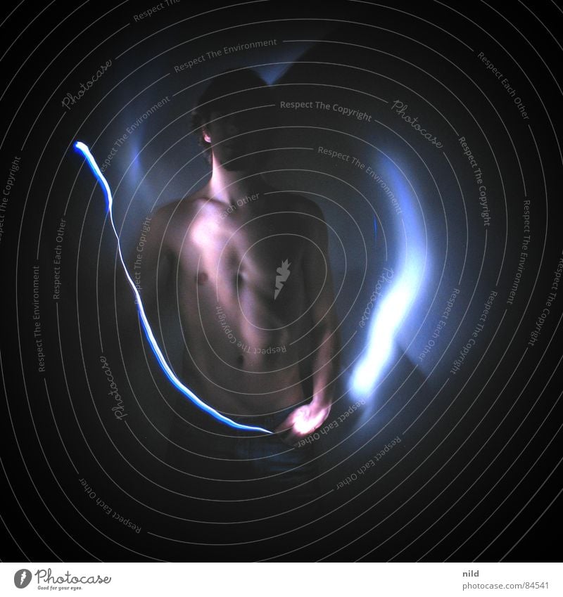 (Half)act in (half)darkness Light Long exposure Upper body Dark Mystic Visual spectacle Nude photography Man Mens upper part of body Male nude Low-key