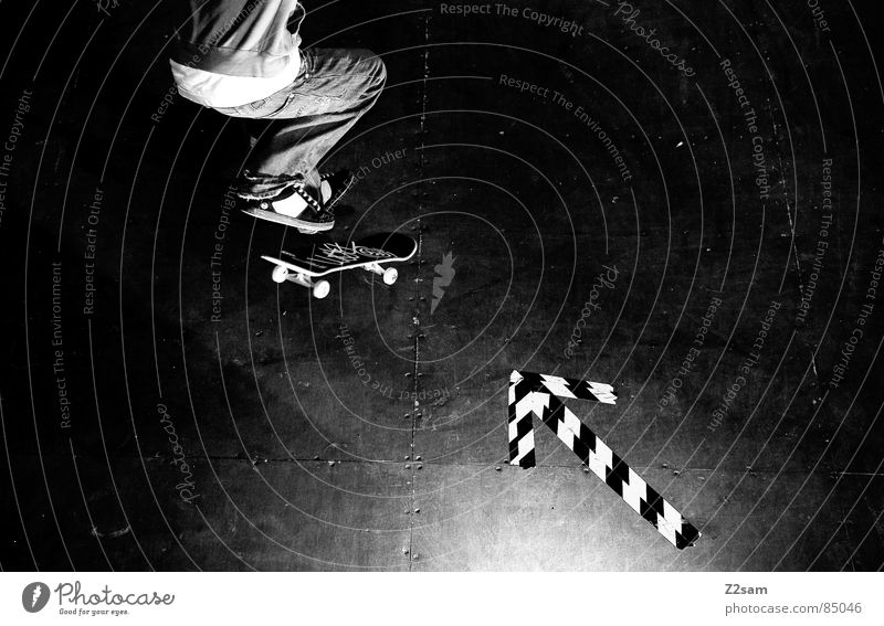 arrow - shove it Halfpipe Striped Pattern Wood Jump Action Sports Skateboarding Style Easygoing Trick Glittering Funsport glued Ollie Athletic Movement motion