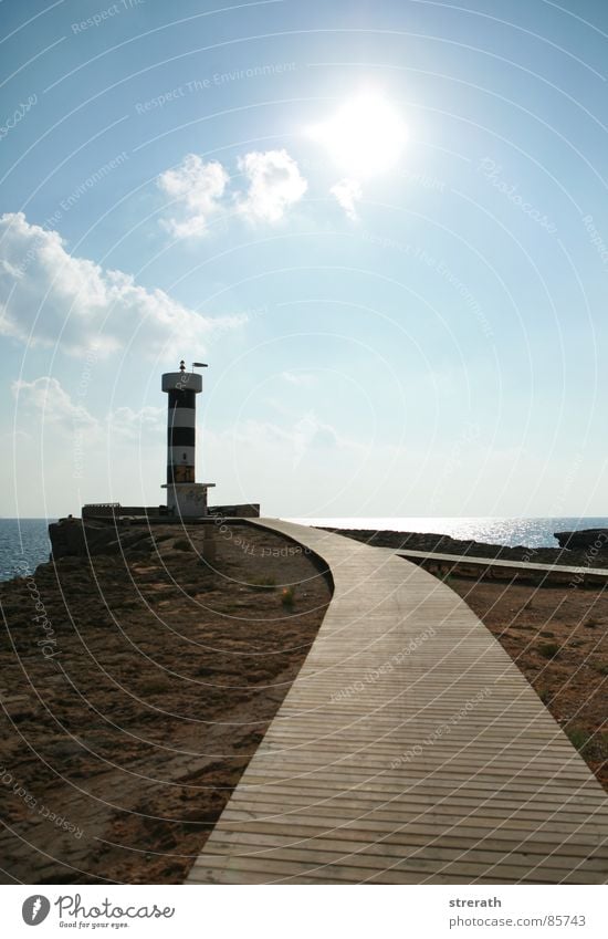 LandsEnd Lamp Light Back-light Far-off places Wanderlust Lighthouse Coast Loneliness Deserted Calm Physics Vantage point Safety Ocean Trust Woodway Sun