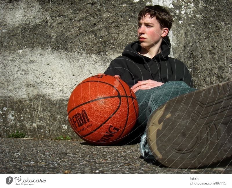 I'll be looking for something else. Spalding Grief Go under Think Dark Ball sports Basketball