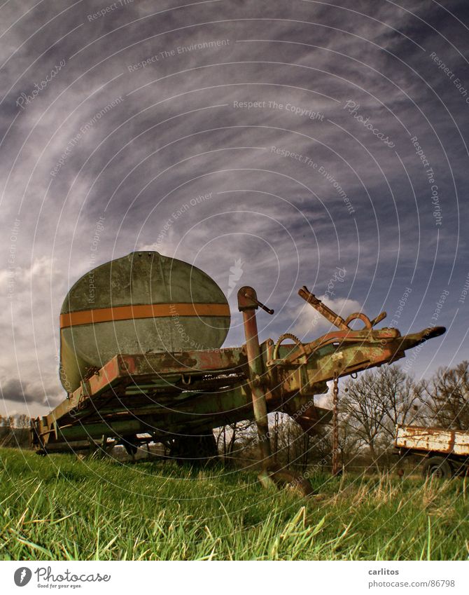 You're out of your fucking mind! 1 Agriculture Farm Meadow Scrap metal Grass Green Useless Transience suspended Tank Pasture Liquid Manure Trailer