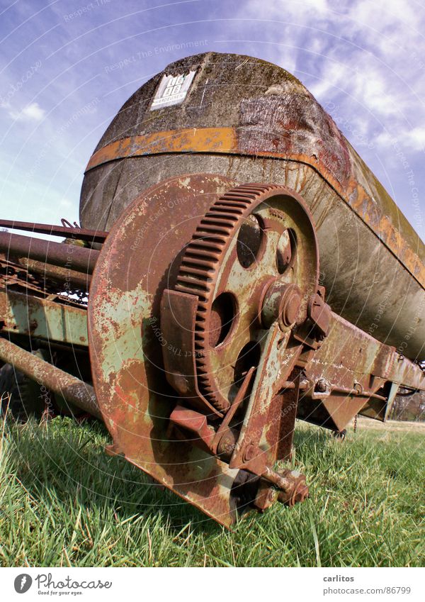 You're out of your fucking mind!  2 Agriculture Farm Scrap metal Grass Green Useless Impulsion Transience more eccentric suspended Tank Gearwheel drive wheel