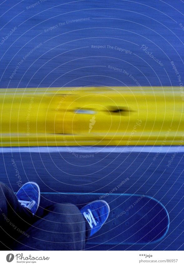 Steering geometry {f} with negative steering roll radius... Blue-yellow Skateboarding Footwear Halfpipe Speed Yellow Speed limit Acceleration Sports Playing