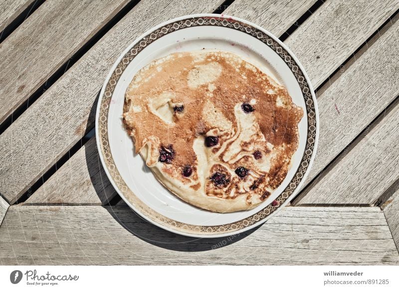 Egg pancakes with blueberries Food Dough Baked goods Candy Pancake Blueberry Breakfast Vegetarian diet Slow food Crockery Plate Harmonious Well-being