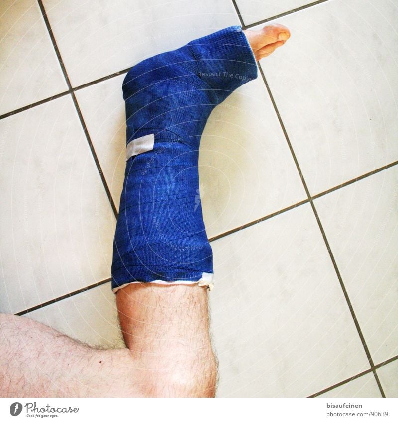 Broken Bone Loser Masculine Legs Feet Illness Blue Calm Toes Accident Gypsum Bandage Tile Hairy legs Needy Fracture Healing Wound Hospital Doctor interconnected