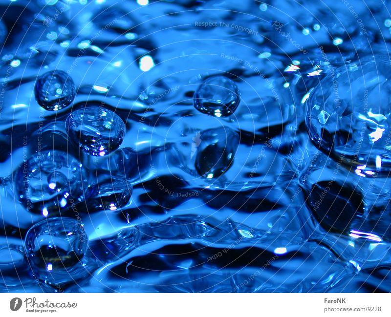 liquid::2 Fluid Macro (Extreme close-up) Close-up Water Drops of water Blue
