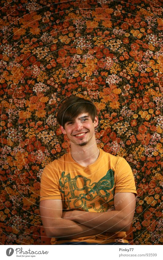 Flowers S2 Man Attractive Background picture Self-confident Facial hair Irony Generation Pattern Nostalgia Brown Red White Yellow Joy Beautiful Orange Sit