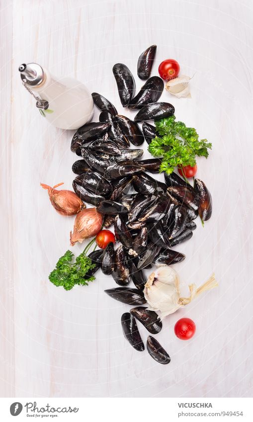 Mussels, herbs, onion and garlic Food Seafood Vegetable Herbs and spices Nutrition Lunch Dinner Banquet Organic produce Vegetarian diet Diet Lifestyle