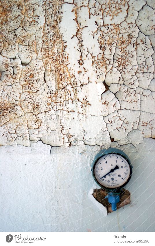 Pressure(drop) Bar Barometer Derelict Broken Clock Wall (building) White Pascal Loneliness Old is no longer possible without print Clock hand Destruction