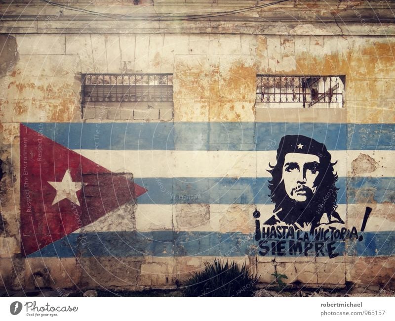 Hasta la victoria siempre! Art Work of art Painting and drawing (object) Culture Havana Cuba Latin script Wall (barrier) Wall (building) Facade Landmark Fight
