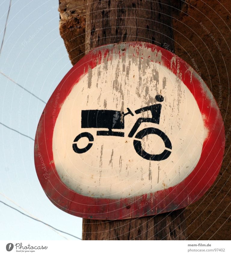 trekker not! Agriculture Road sign Transport Street sign Pictogram Bans Prohibition sign Farmer Cuba Organic farming Vehicle Signs and labeling