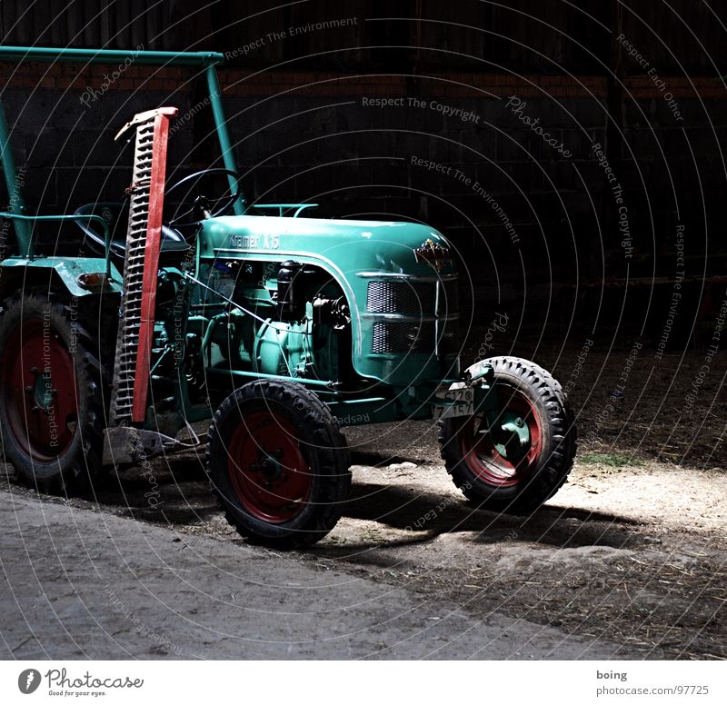 Tractor meeting at pc KW 26 Agricultural machine Tug Vintage car Barn Agriculture Lawnmower Mow the lawn Reap Plow Machinery Engines Car Hood Hay Farm Courtyard