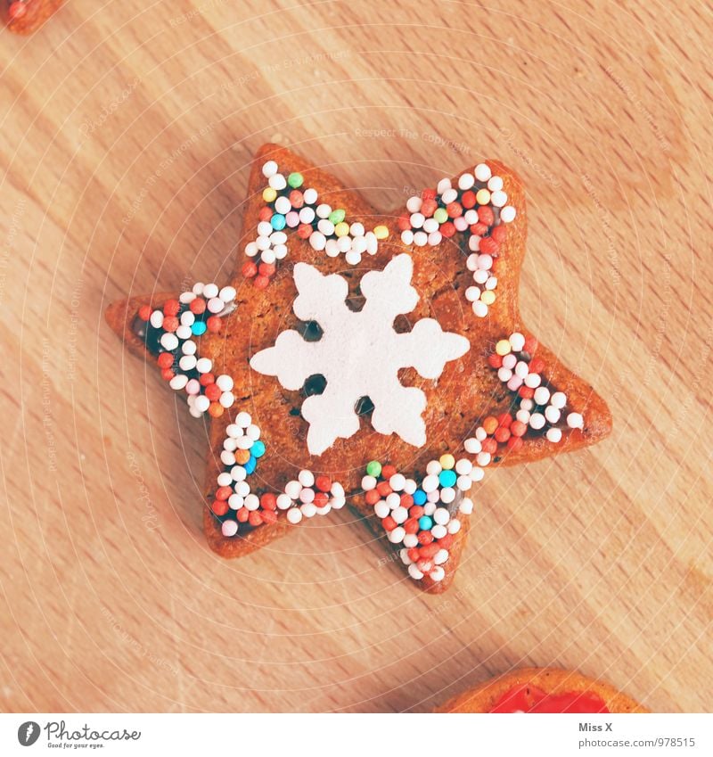 star Food Dough Baked goods Candy Nutrition Delicious Sweet Star (Symbol) Cookie Star cinnamon biscuit Ornate Snowflake Christmas biscuit Sugar