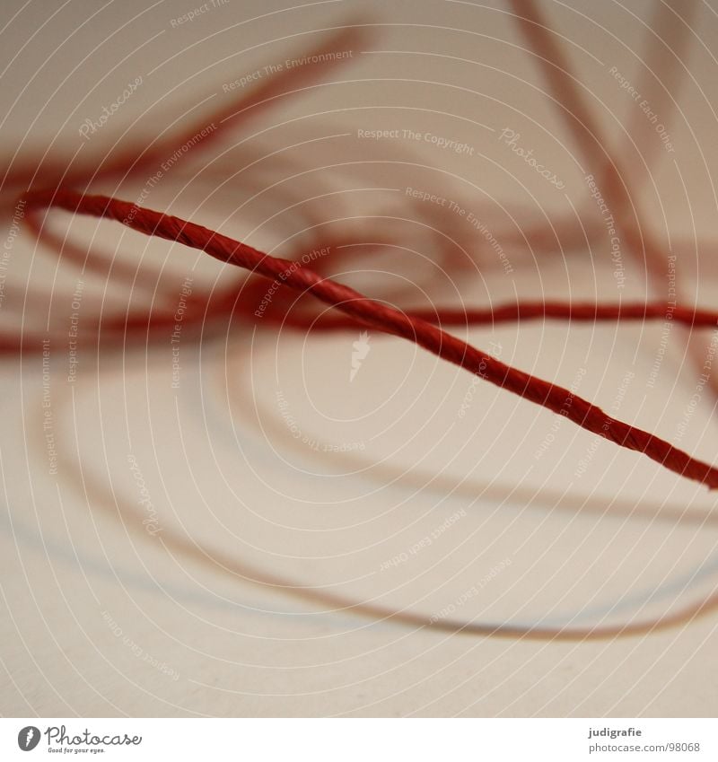 common thread Muddled Red Blur Knot Entangle Lose the thread Thread Unclear Macro (Extreme close-up) Close-up Success Concentrate Sewing thread String Lie