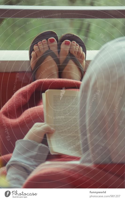 Reading with feet Pedicure Nail polish Leisure and hobbies Woman Adults Feet 18 - 30 years Youth (Young adults) 30 - 45 years Balcony Lean Relaxation Red