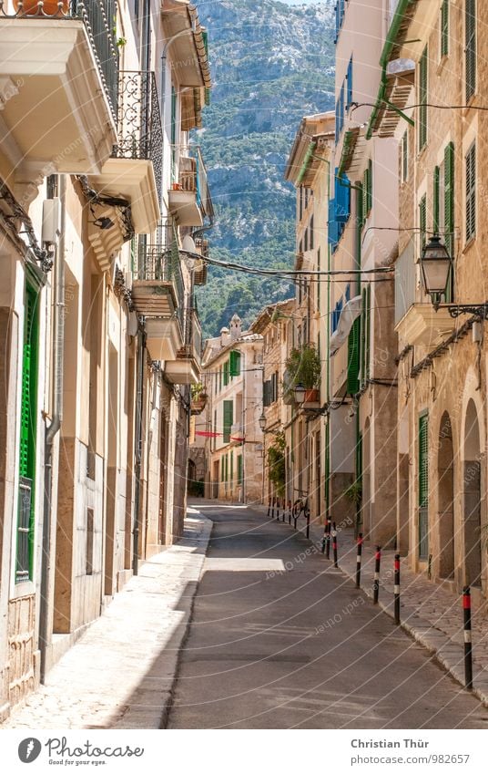 Spanish Old Town / Sollér Relaxation Calm Vacation & Travel Tourism Trip Hill Rock Village Small Town Port City Old town Deserted House (Residential Structure)