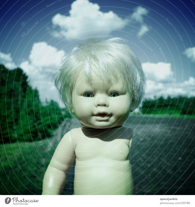 coming home Toys Threat Alarming Blonde Chucky Creepy Horror film Evil Sweet Cute Whimsical Return Come Going Fear Panic Doll Eyes Blue Wild animal