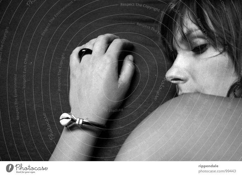 nora 02 Woman Beautiful Gray Jewellery Portrait photograph Soft Romance Hand Bracelet Black & white photo Skin Circle Calm